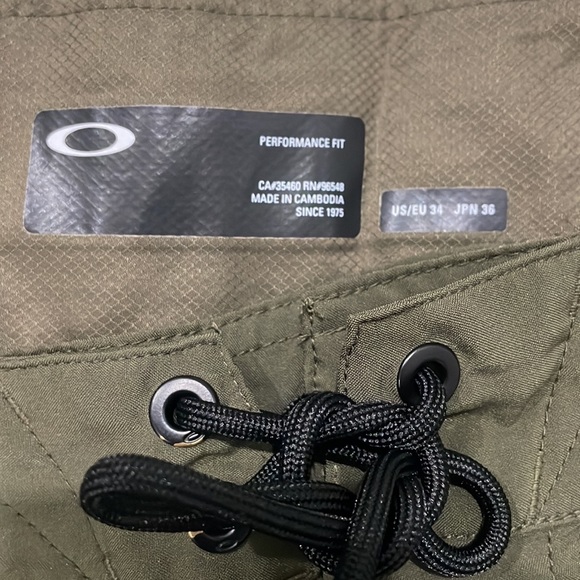 Oakley 18” board shorts men’s swim performance for 34 - Picture 3 of 8